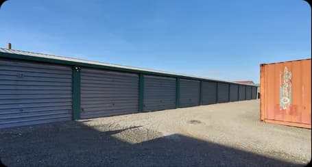 LocknLeave Hornby facility photo 2